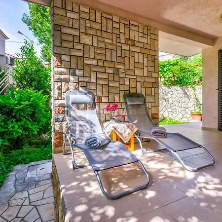 Apartman In 41668 Selce